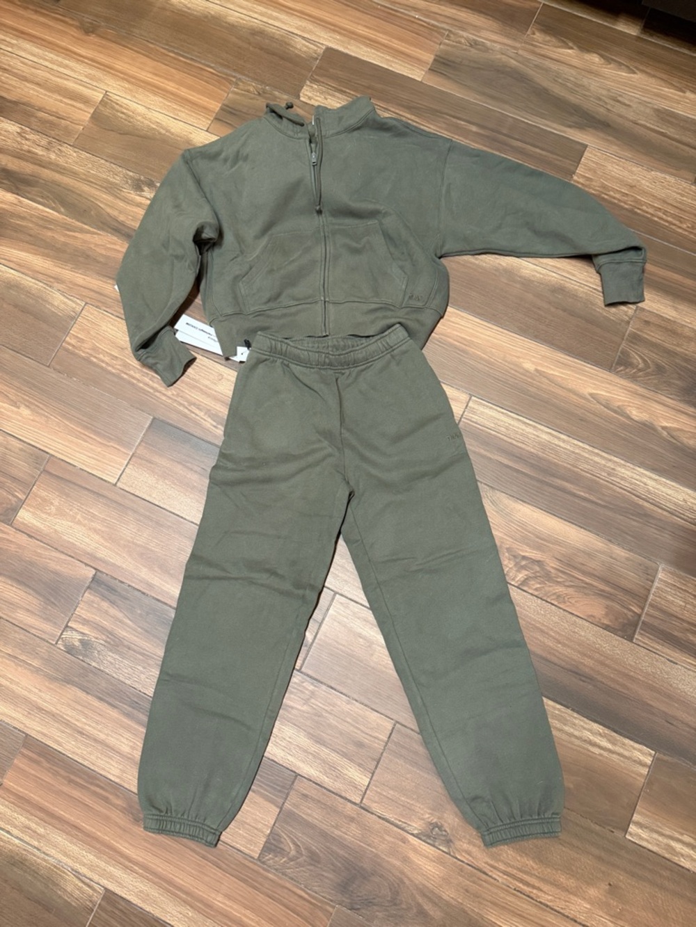 Aritzia Olive Green Fleece Zip Jacket & Joggers Set